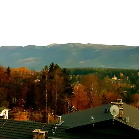 Widok Karkonosze シクラルスカ・ポレンバ